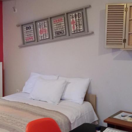 Theoni'S Apartments Xylokastro Bagian luar foto