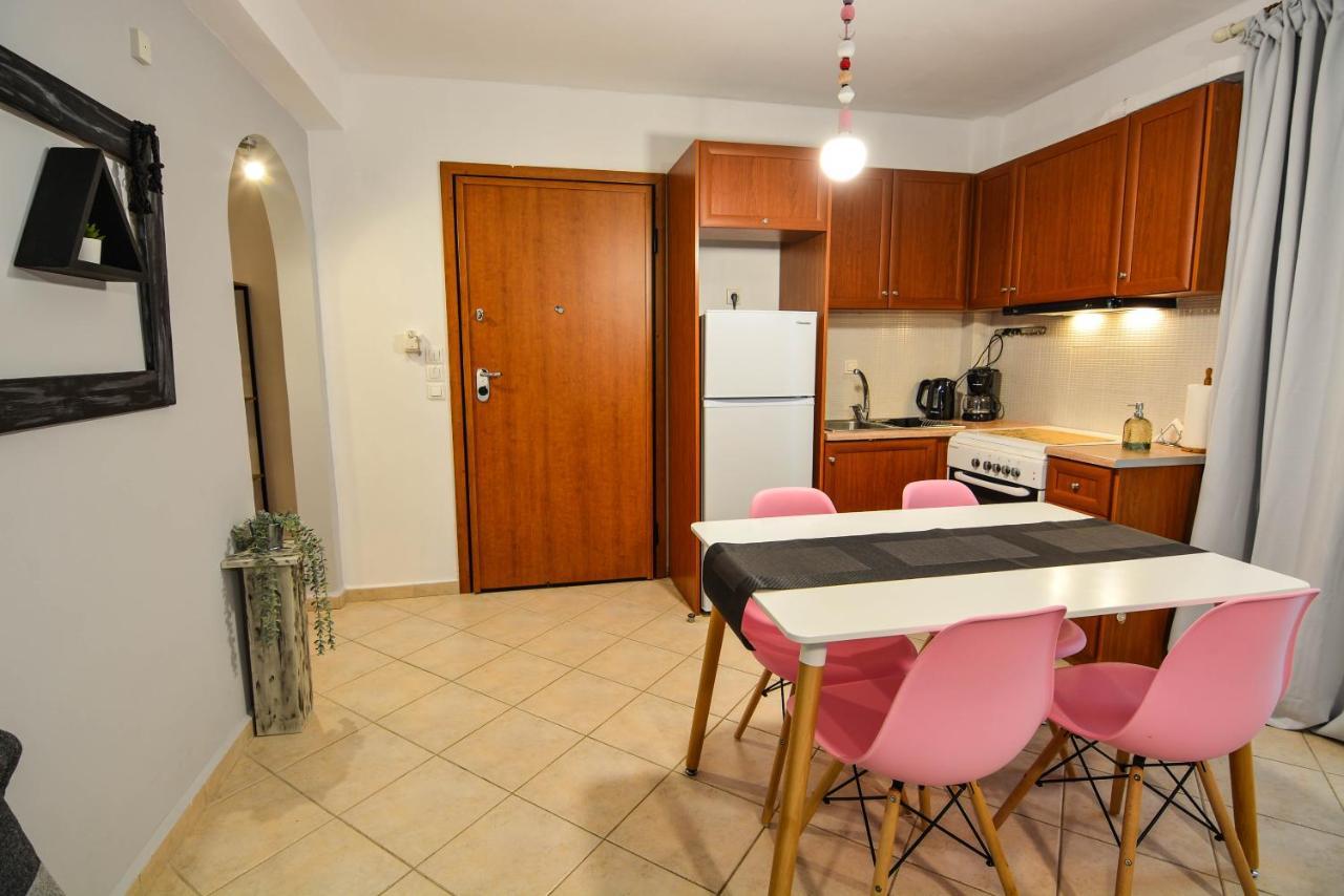 Theoni'S Apartments Xylokastro Bagian luar foto