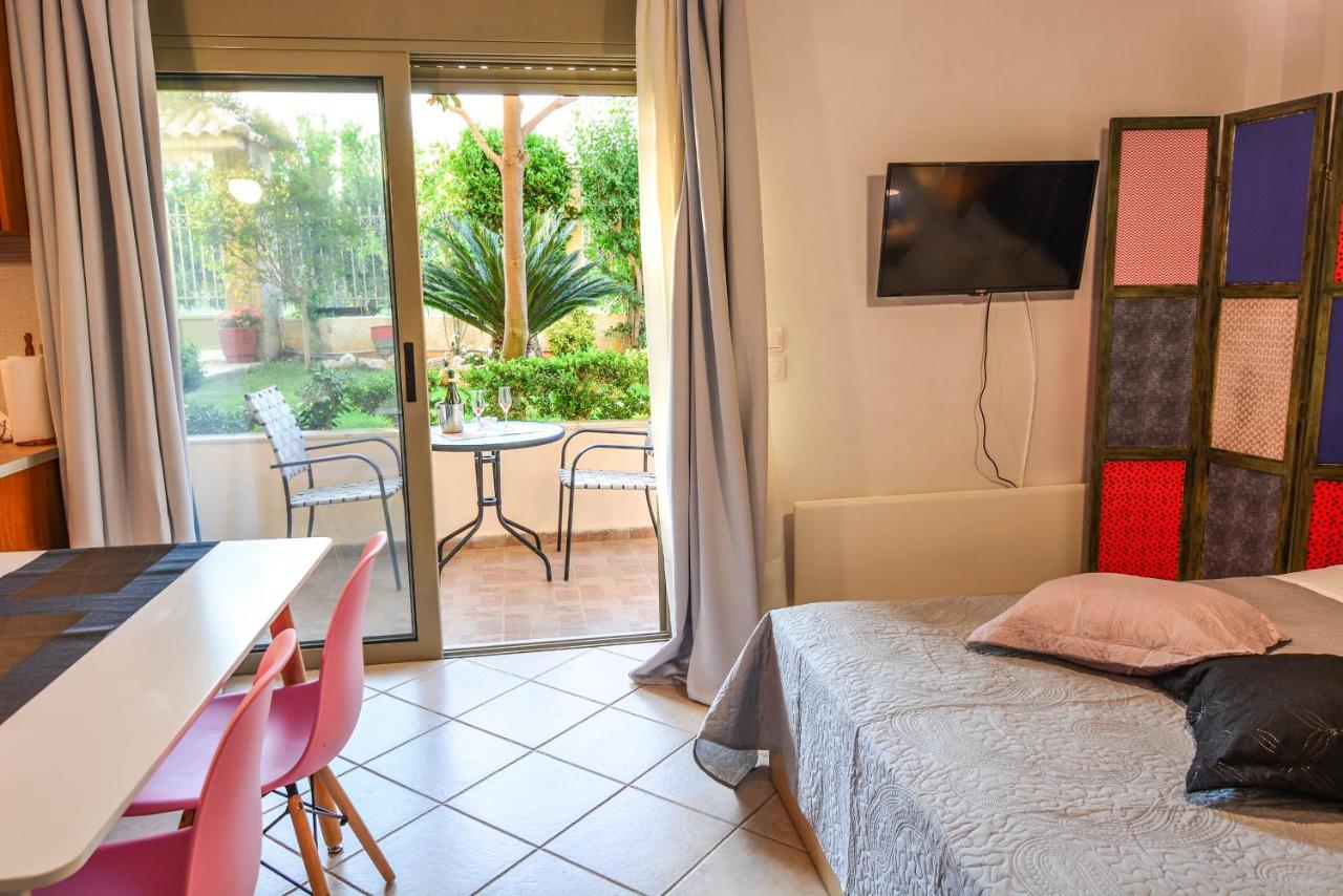 Theoni'S Apartments Xylokastro Bagian luar foto