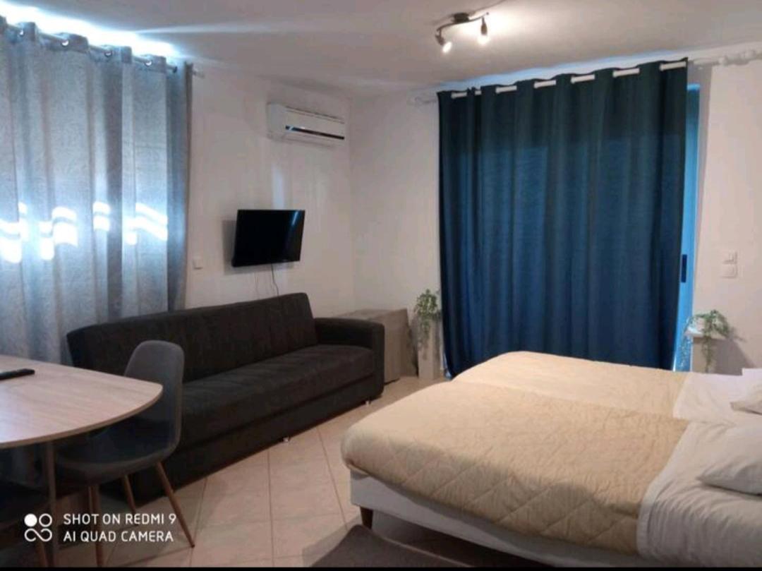 Theoni'S Apartments Xylokastro Bagian luar foto