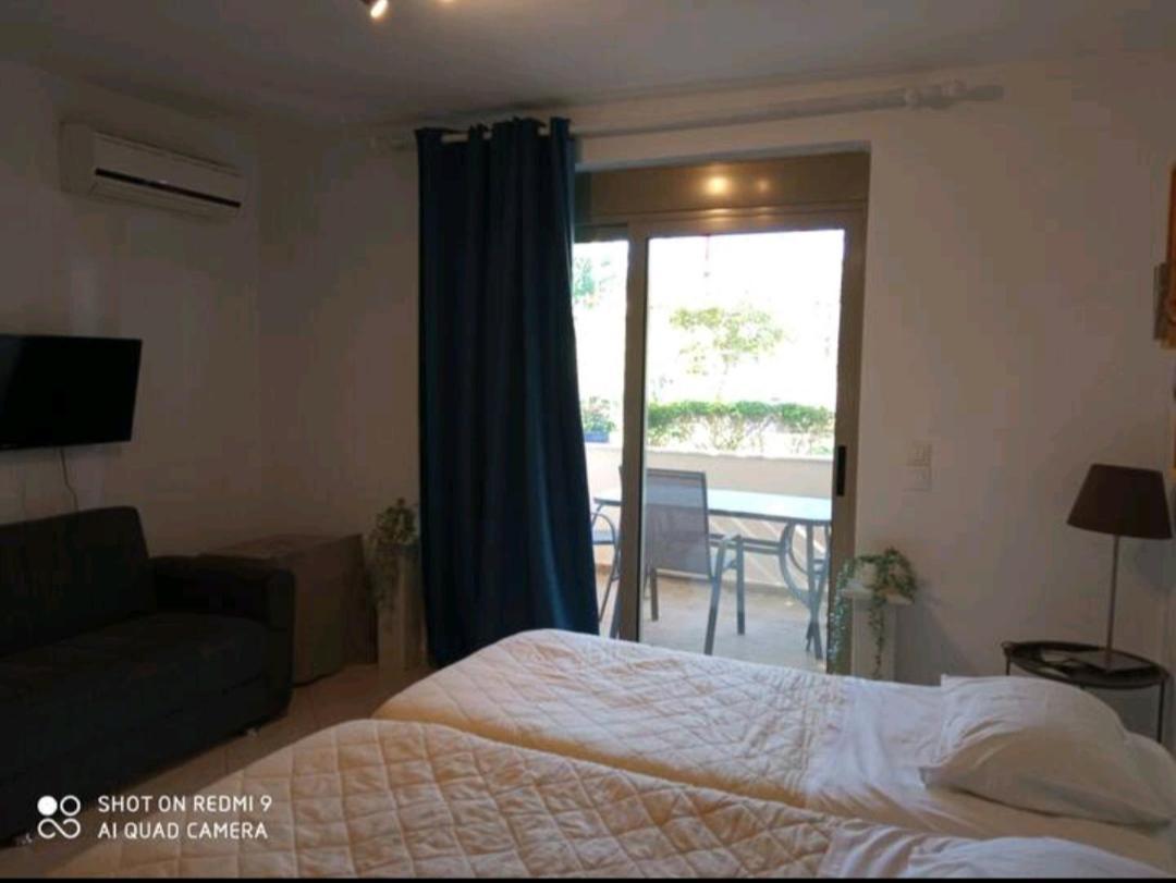 Theoni'S Apartments Xylokastro Bagian luar foto