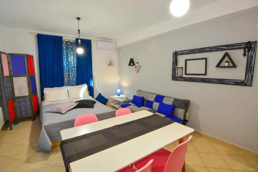 Theoni'S Apartments Xylokastro Bagian luar foto