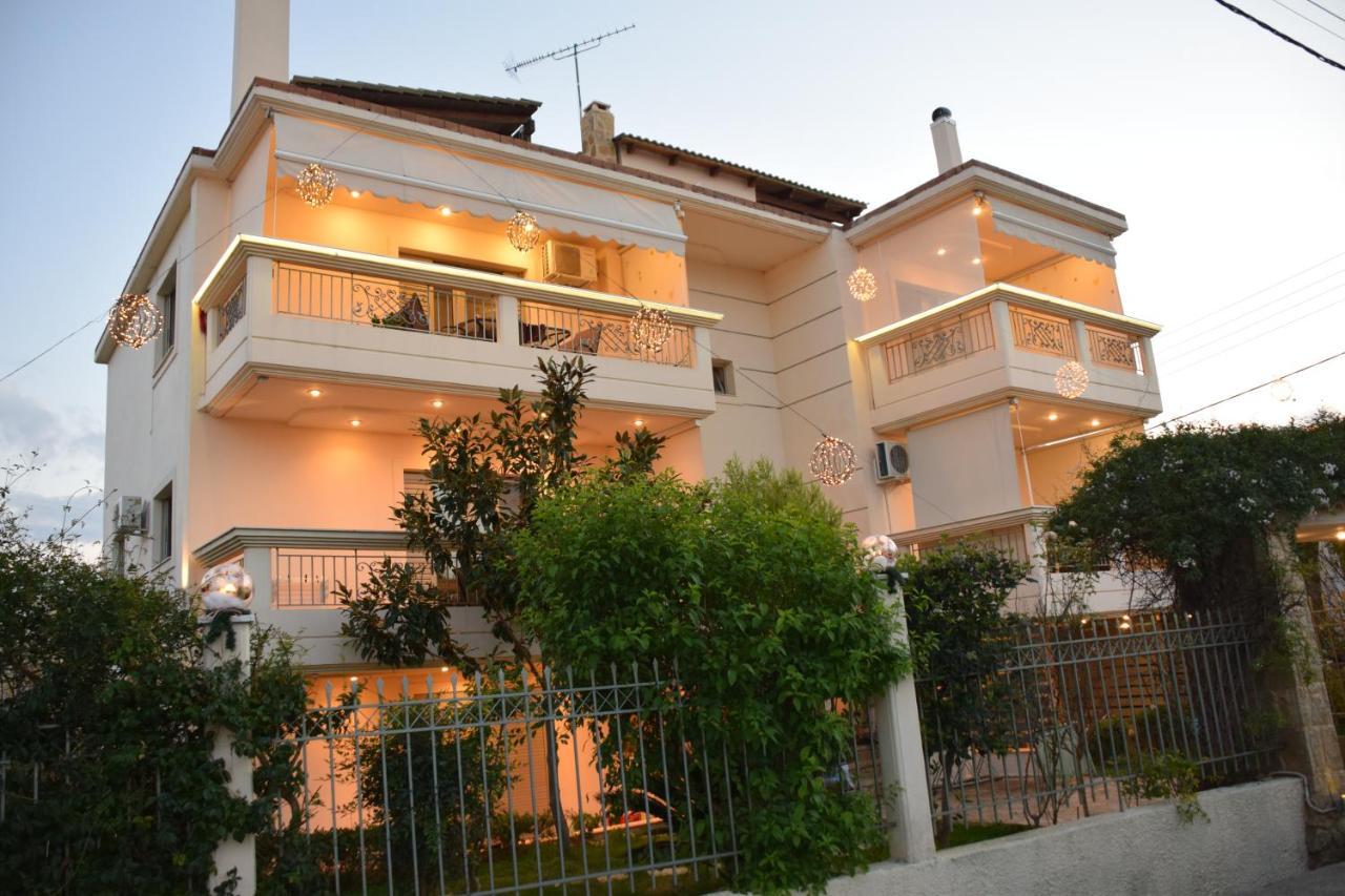 Theoni'S Apartments Xylokastro Bagian luar foto